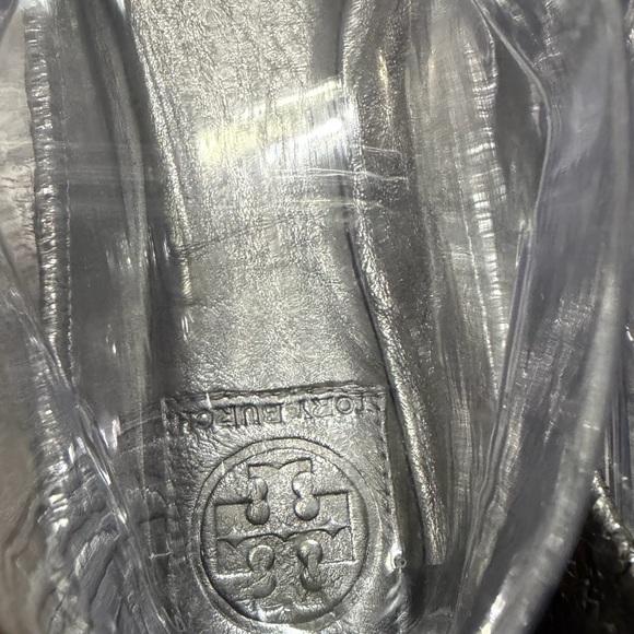 EUC Tory Burch Azalea crystal-bow scrunch ballet flats in pewter - Picture 6 of 9